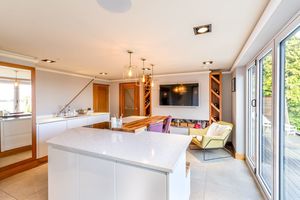 Photo 6- click for photo gallery